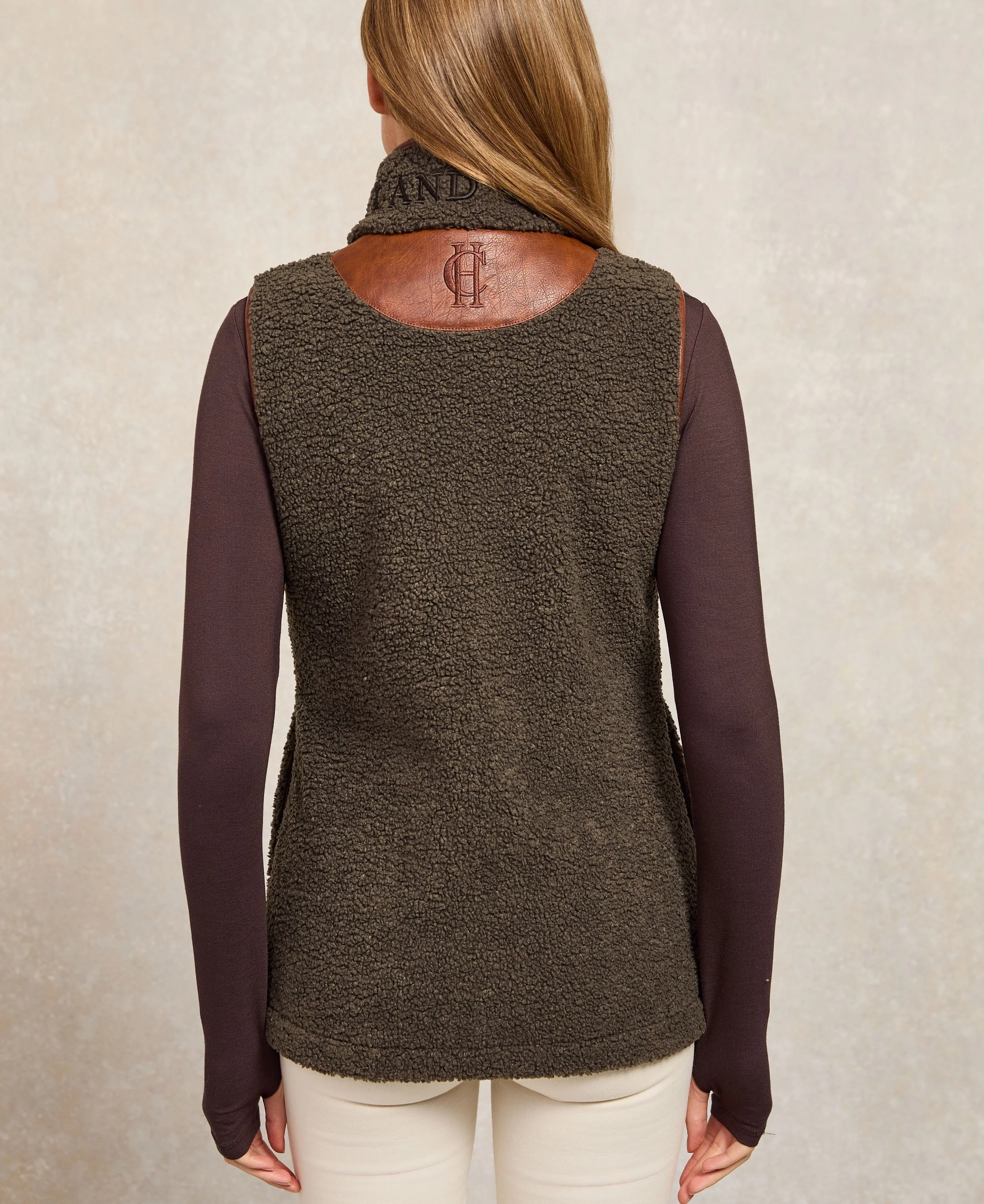 Country Fleece Gilet - Khaki Borg - Image 3