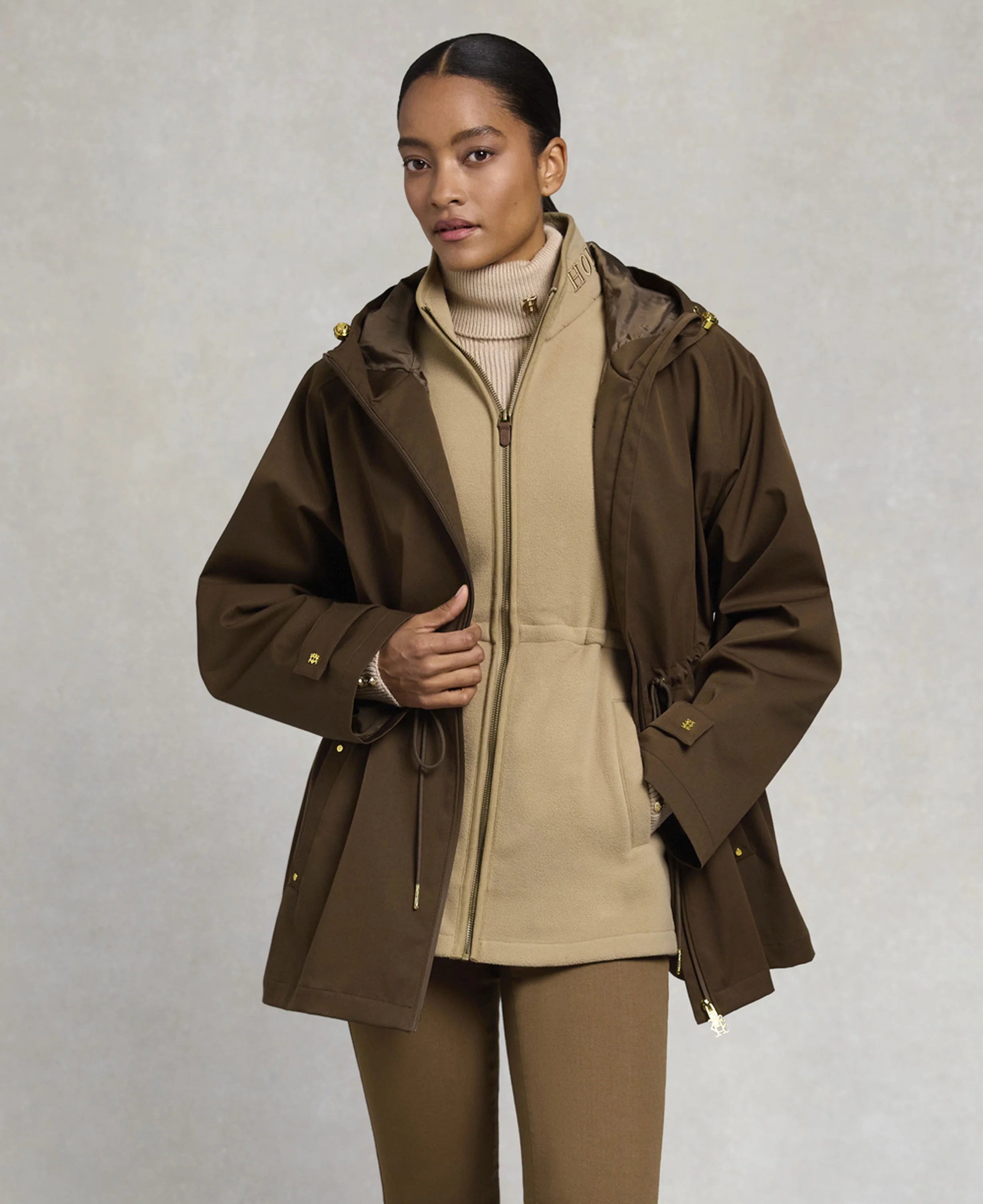 Country Longline Fleece Gilet - Sand - Image 5