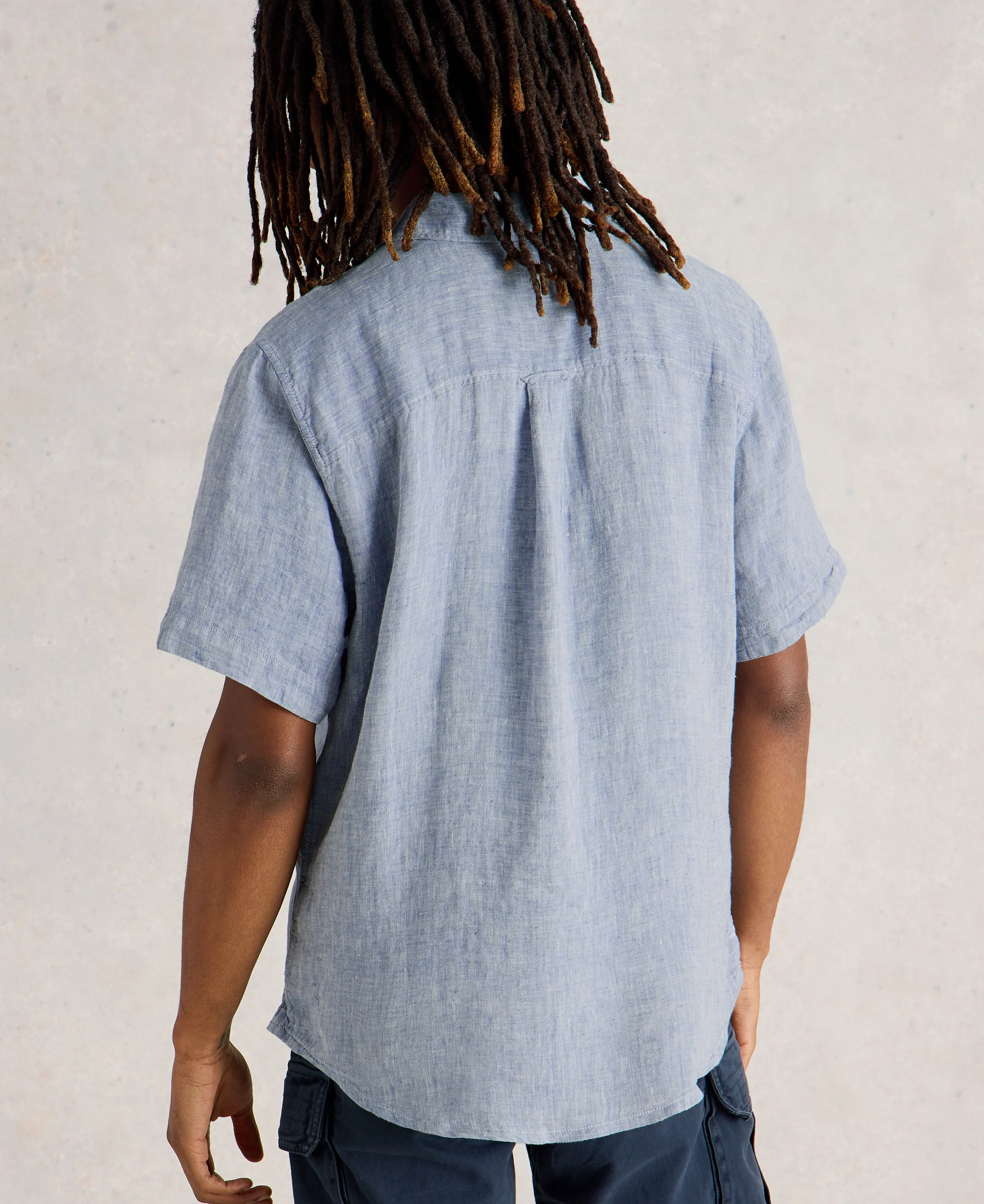 Keswick Short Sleeve Linen Shirt - Chambray Blue - Image 3