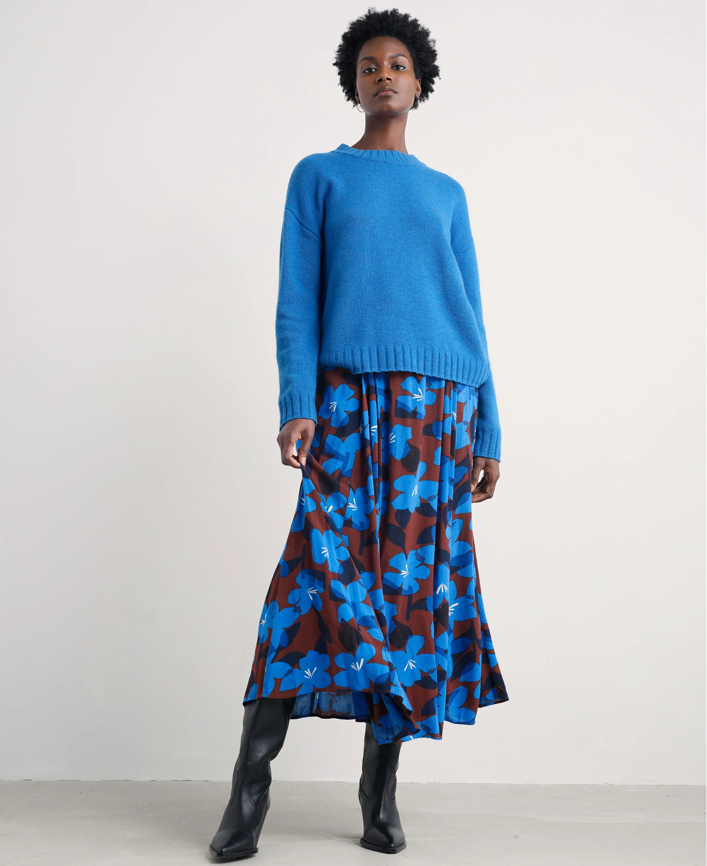 Lethlean Skirt - Macro Flower Cocoa - Image 4